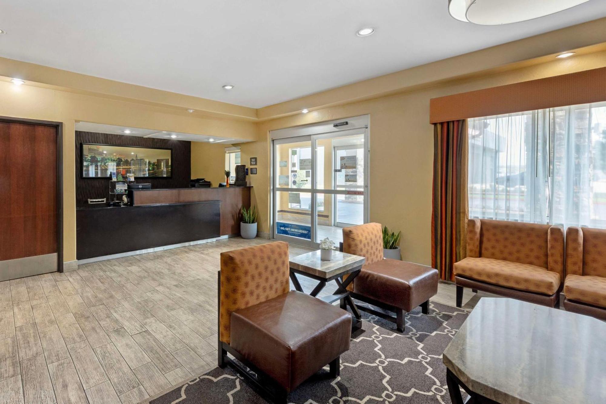 Best Western Greentree Inn & Suites Мур Экстерьер фото