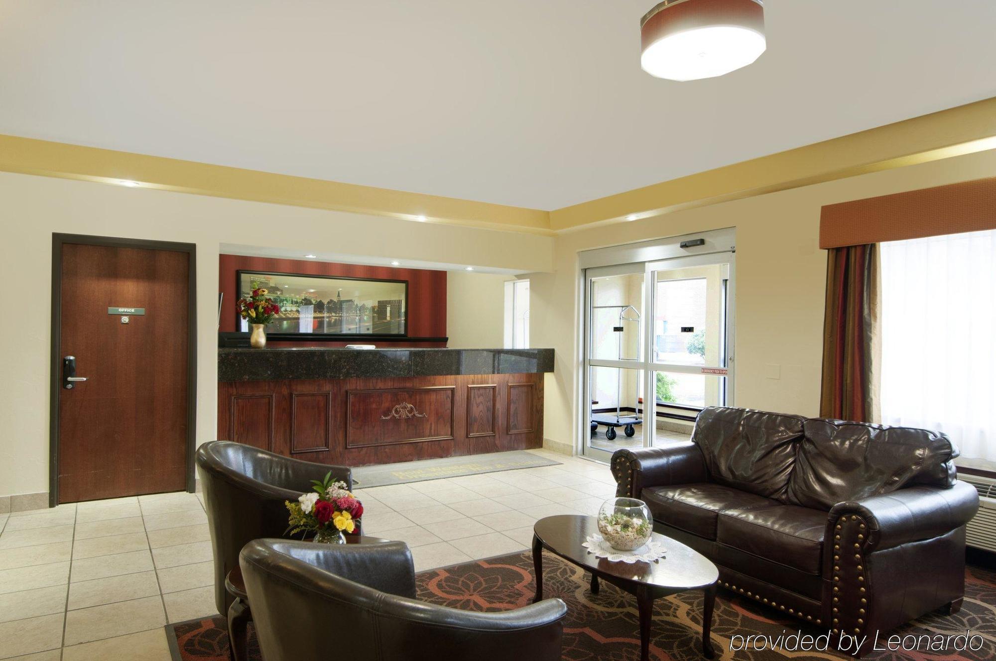Best Western Greentree Inn & Suites Мур Интерьер фото