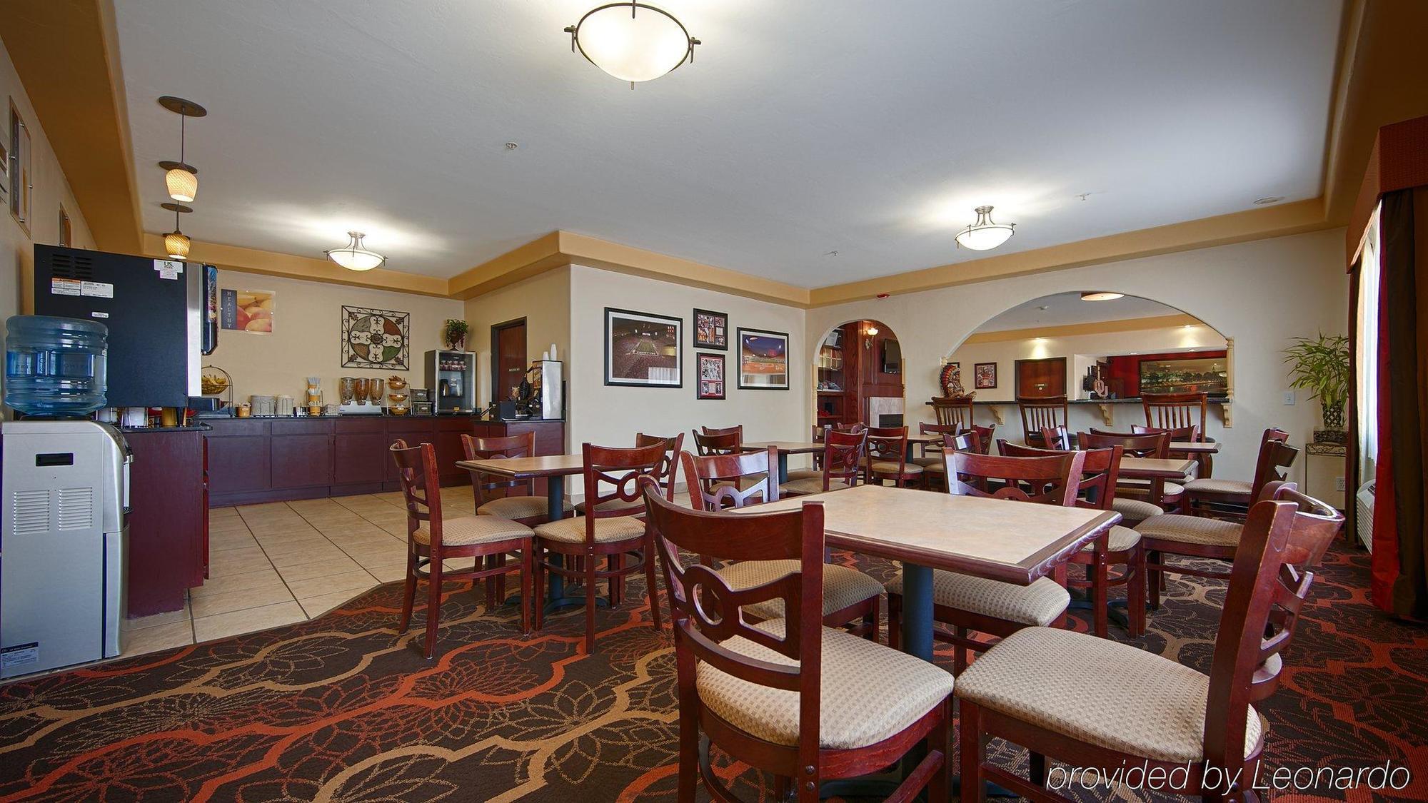 Best Western Greentree Inn & Suites Мур Экстерьер фото