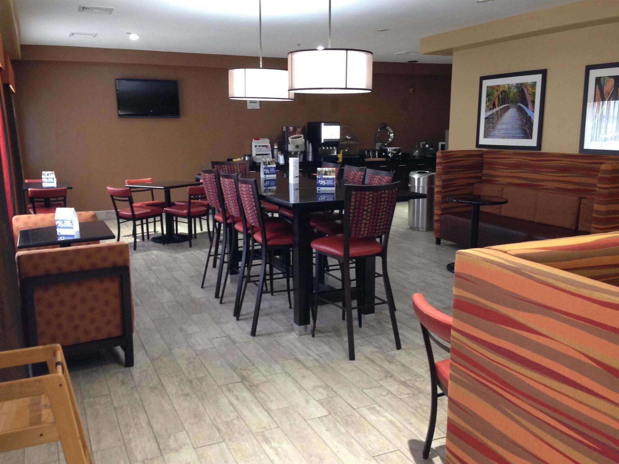 Best Western Greentree Inn & Suites Мур Экстерьер фото